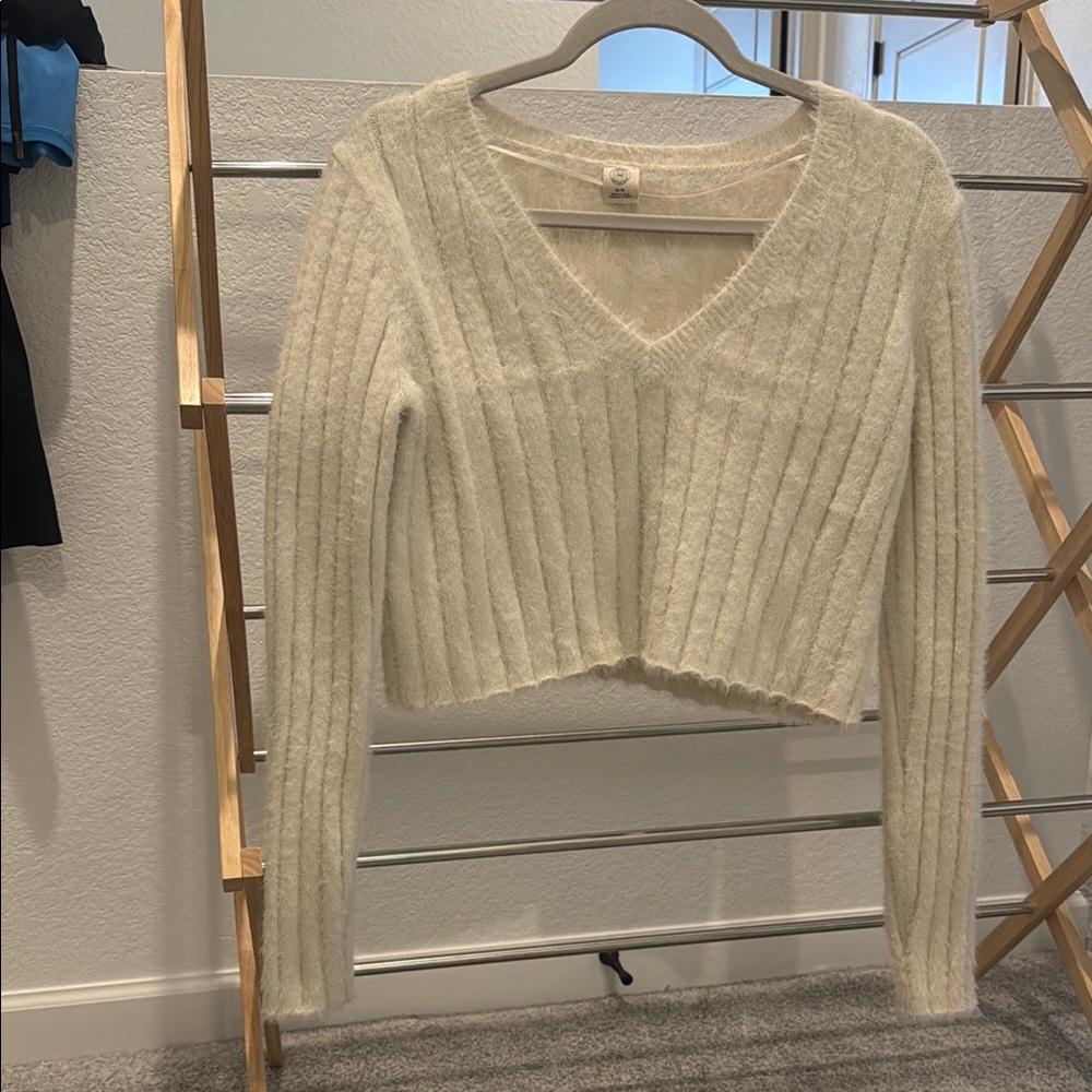 Urban Outfitters Cream V-Neck Cropped Sweater